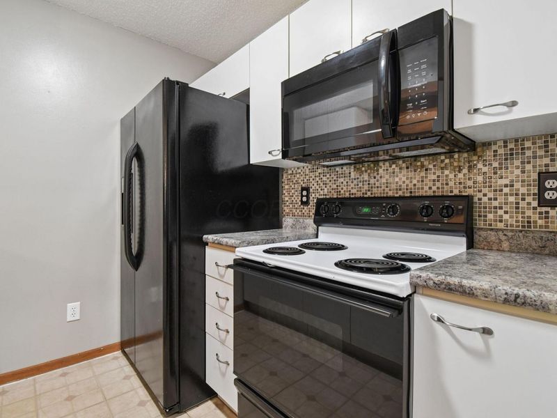 186 Macfalls Way, Unit 17B, Blacklick, OH 43004 Photo 7