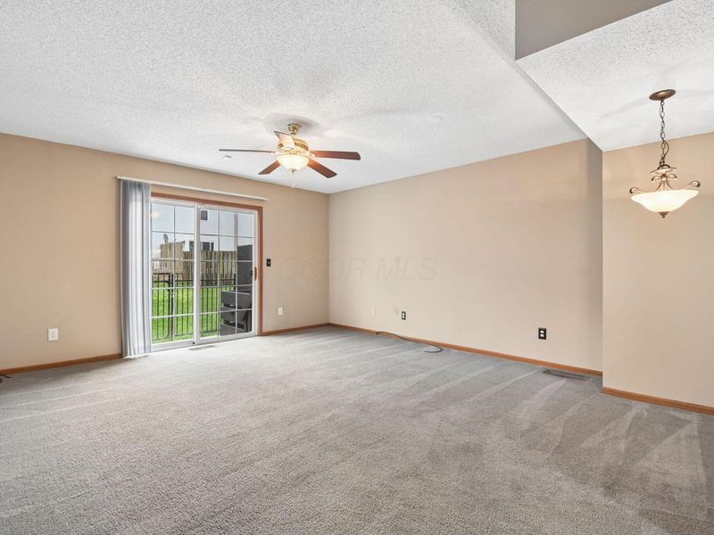 186 Macfalls Way, Unit 17B, Blacklick, OH 43004 Photo 9