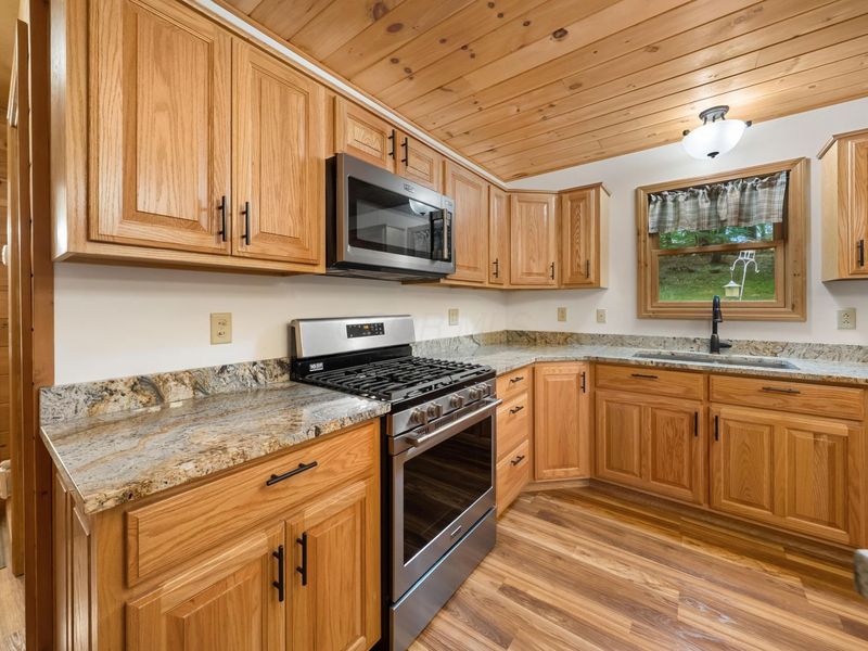 29760 Stage Coach Road, Logan, OH 43138 Photo 14