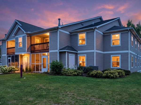 1335 Millbrook Trail, Ann Arbor, MI 48108