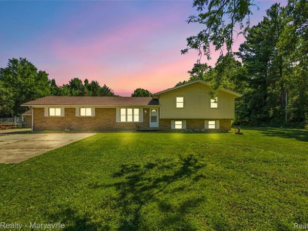 13739 Yale Road, Yale, Mi 48097