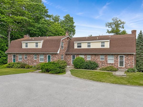 21 Old Colony Way, Unit B2, Pittsford, VT 05763