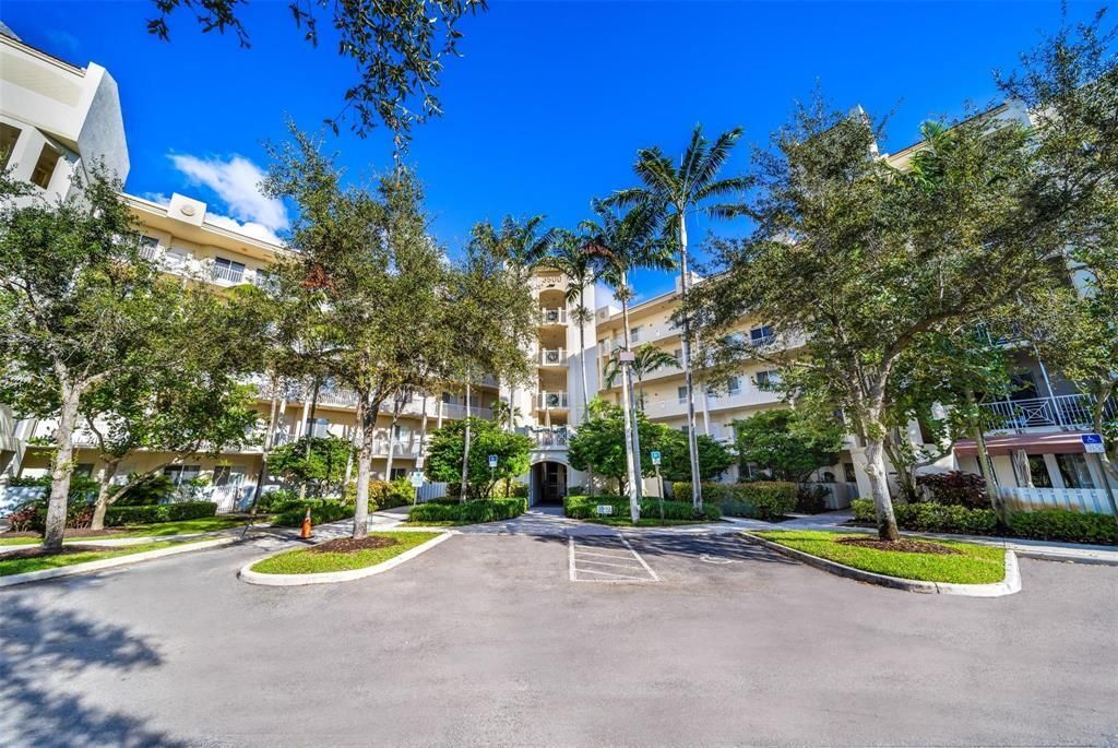 3600 Oaks Clubhouse, Unit 404, Pompano Beach, FL 33069 Main Photo