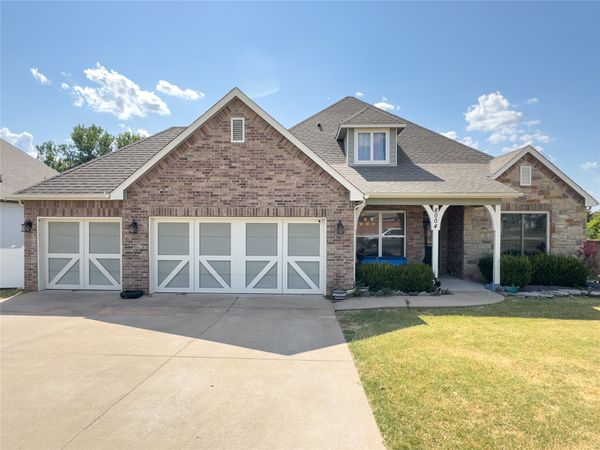 8004 S 13th Street, Broken Arrow, OK 74011