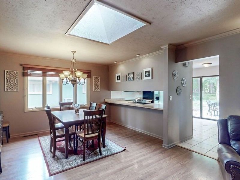 5901 Hawthorne Hollow, North Ridgeville, OH 44039 Photo 8