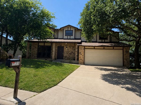17319 Antlers Cv, Helotes, TX 78023