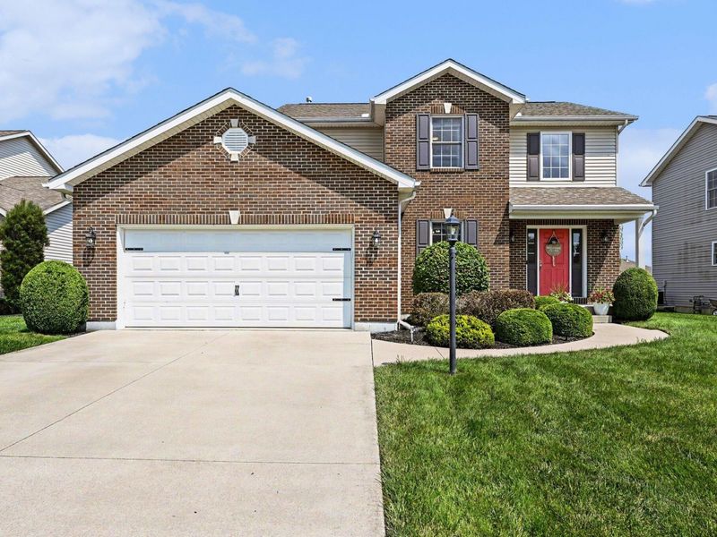 1159 Pond View Drive, Troy, OH 45373 Photo 2