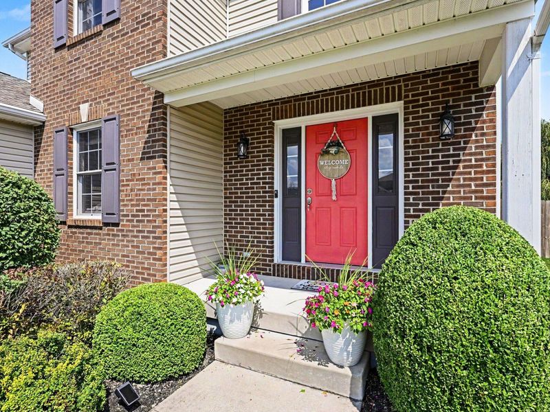 1159 Pond View Drive, Troy, OH 45373 Photo 4