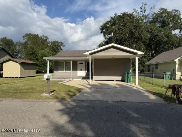 712 N Haugh Avenue, Picayune, MS 39466