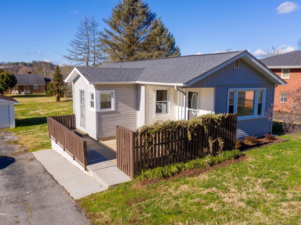 1011 Nave Street, Elizabethton, TN 37643