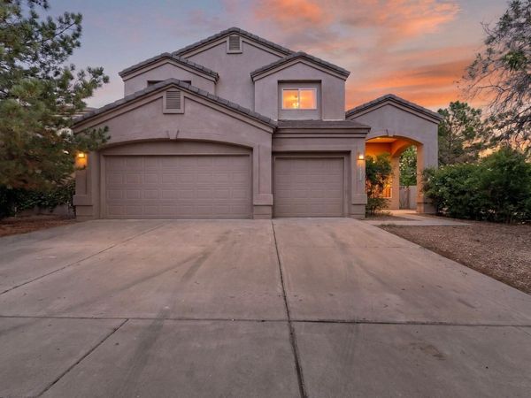3827 Tundra Swan Court NW, Albuquerque, NM 87120