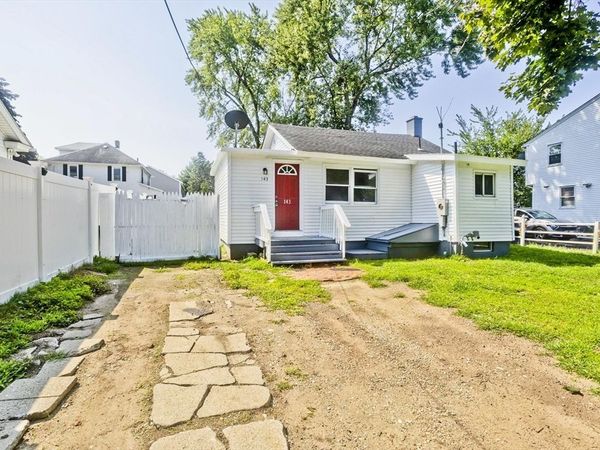 143 Davenport St, Springfield, MA 01119
