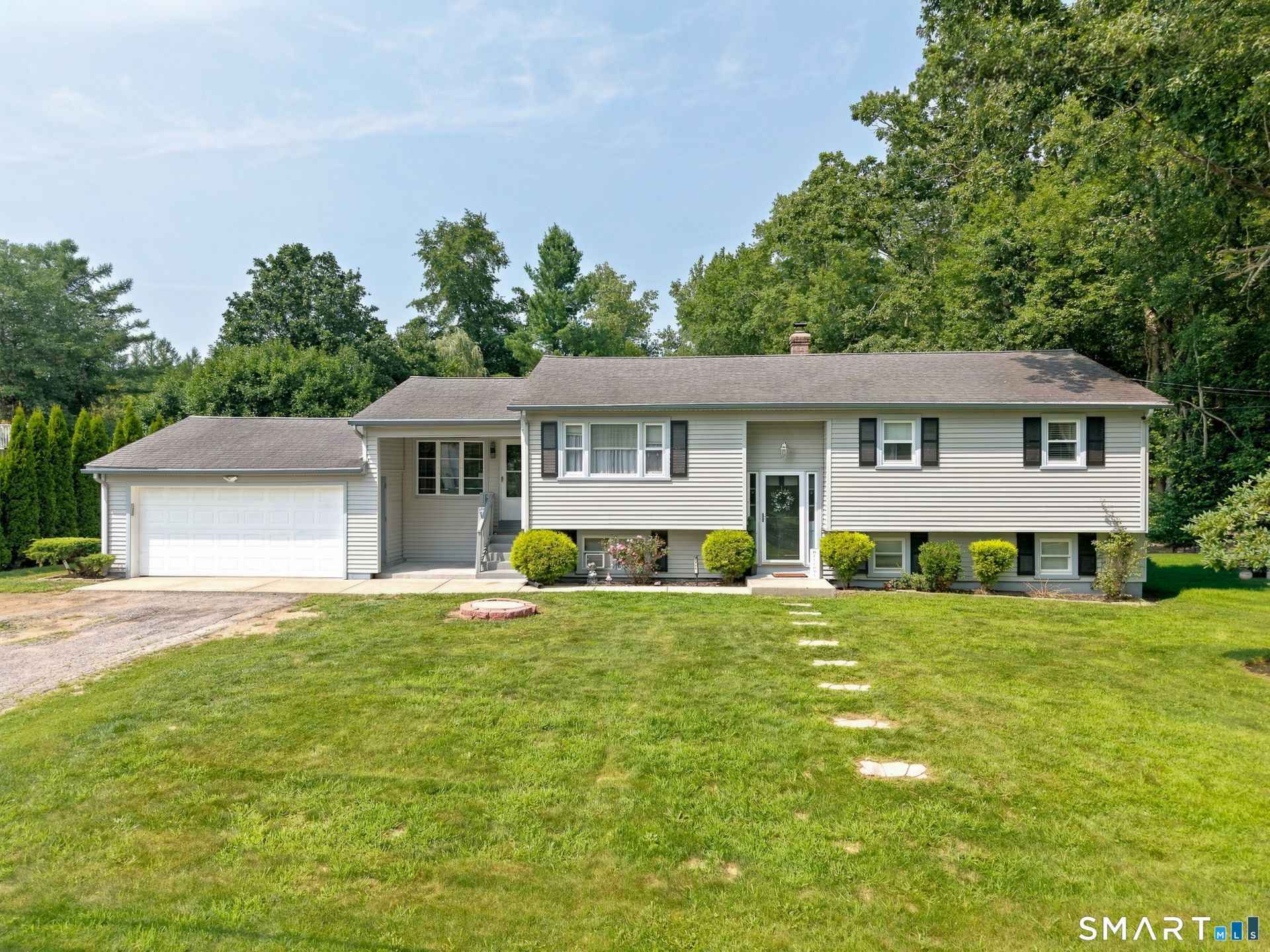 398 Moosup Pond, Plainfield, CT 06354 Main Photo