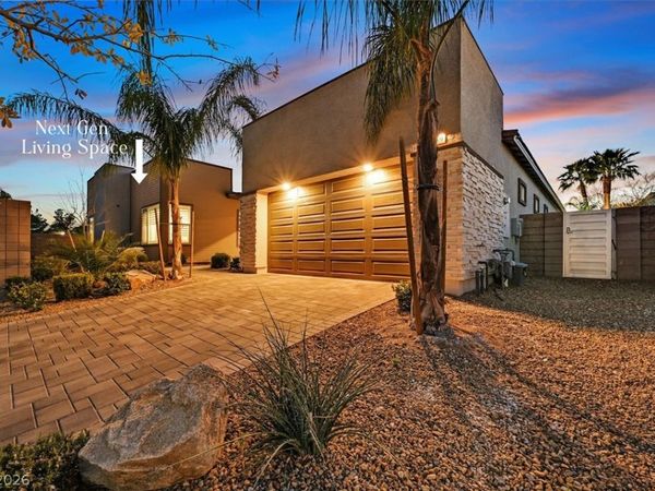 2689 Pioneer Estates Court, Las Vegas, NV 89117