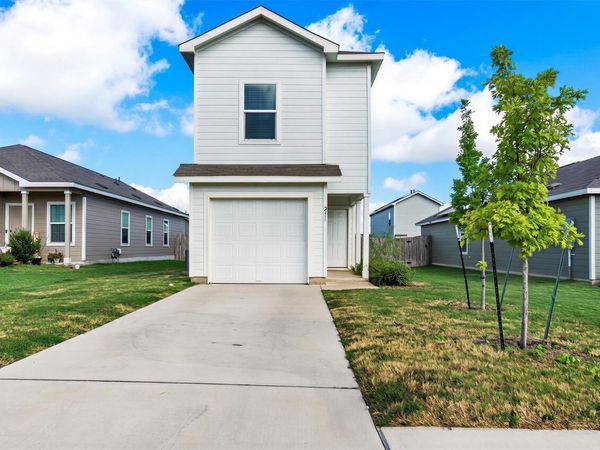 231 Gabbro GDNS, Maxwell, TX 78656