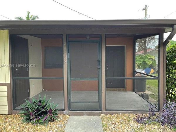 Unit 1108, North Fort Myers, FL 33903