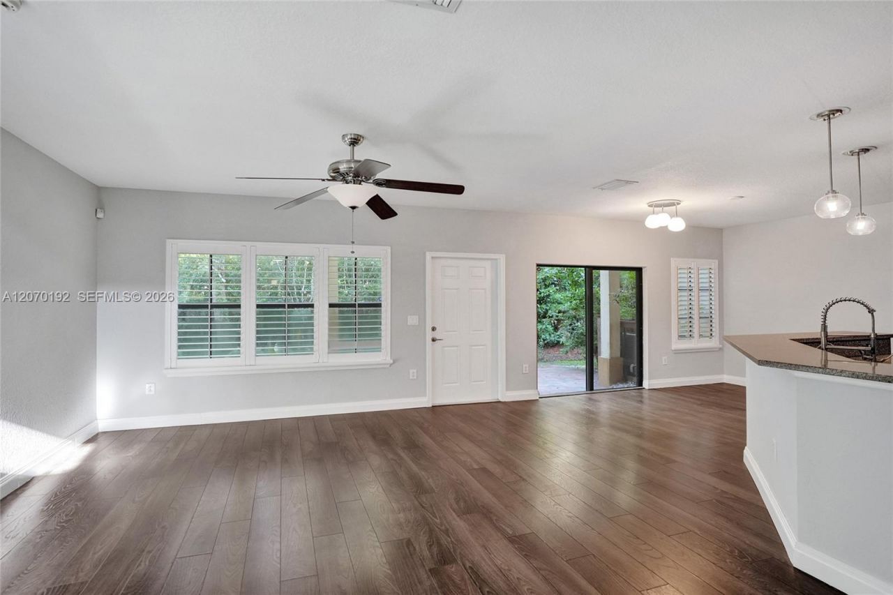 6079 Grand Cypress Cir W, Coconut Creek, FL 33073 Photo