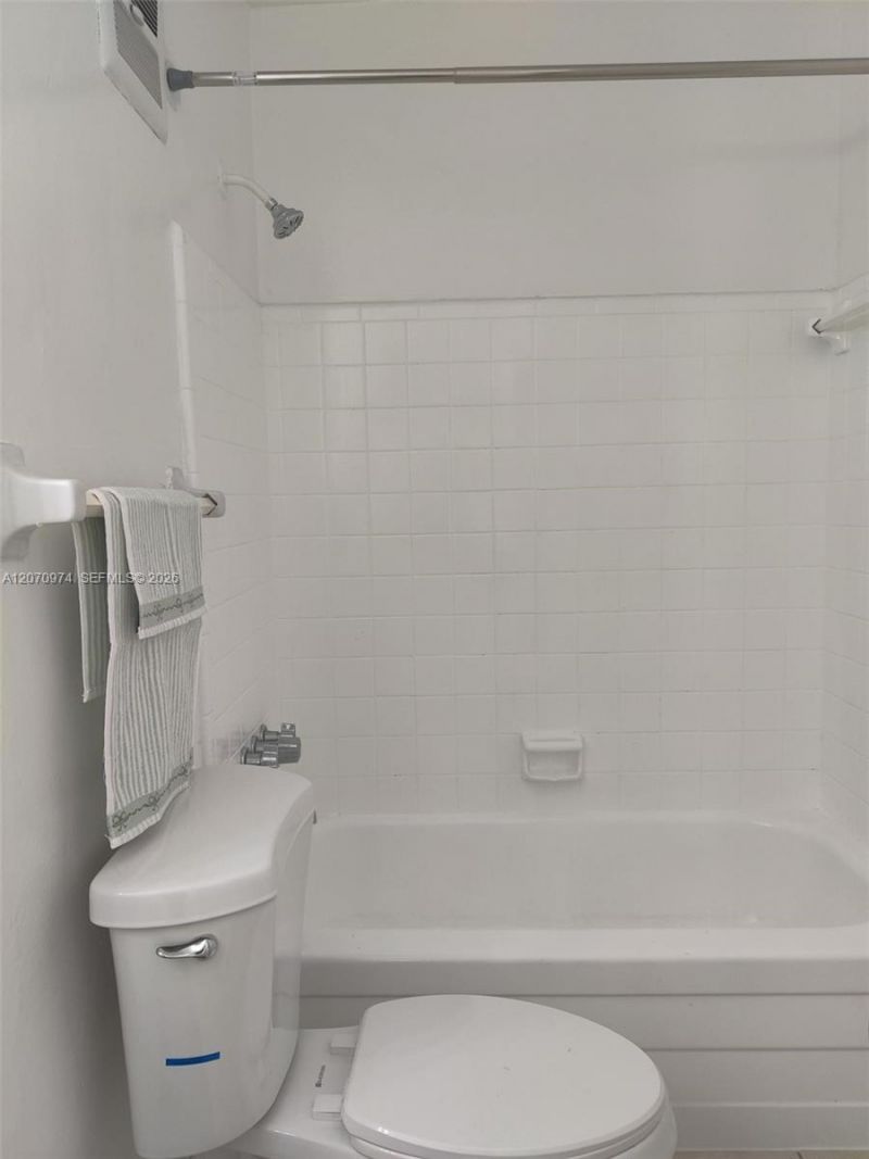 5950 NE 18th Ave , Unit 509, Fort Lauderdale, FL 33334 Photo