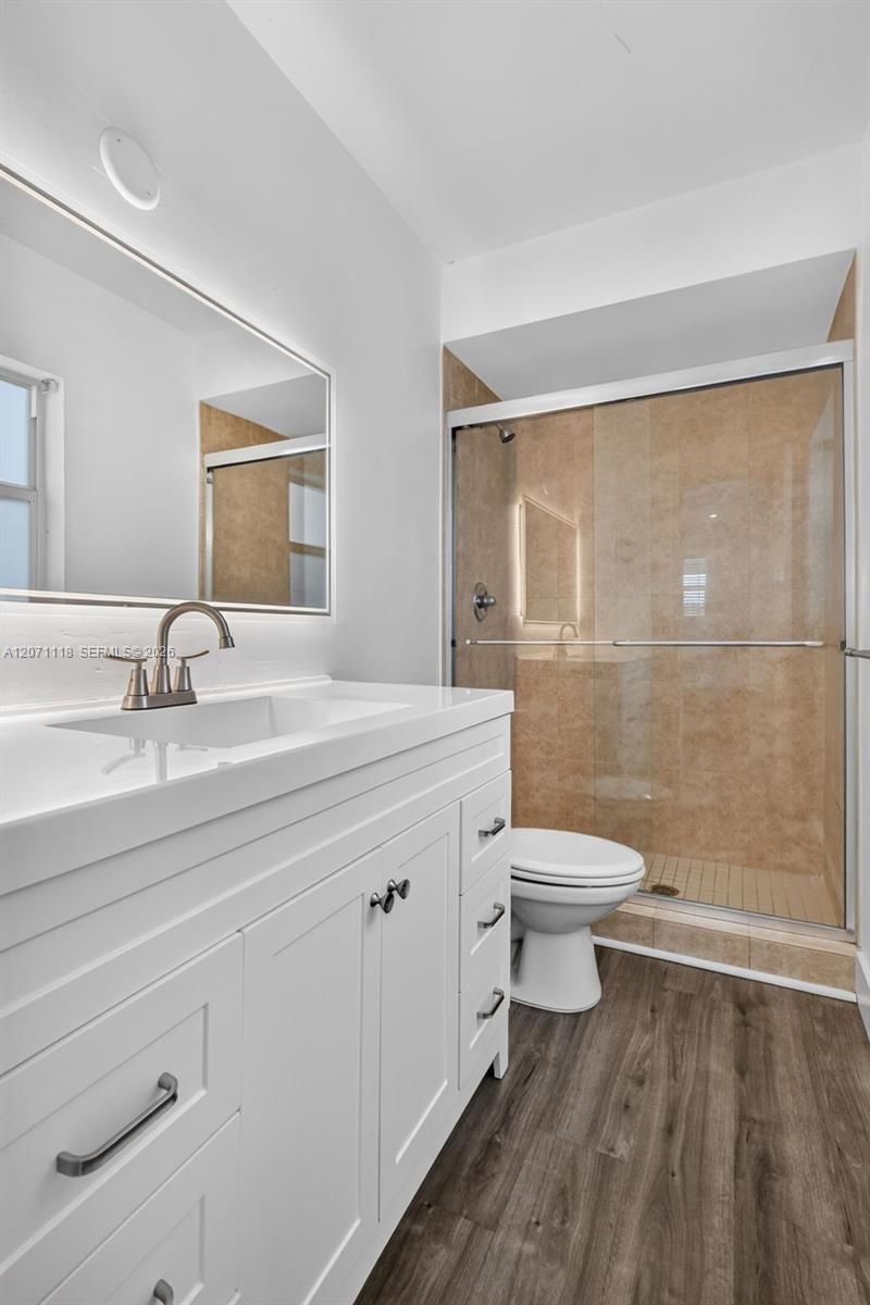 2100 Diana Dr, Unit 310, Hallandale Beach, FL 33009 Photo