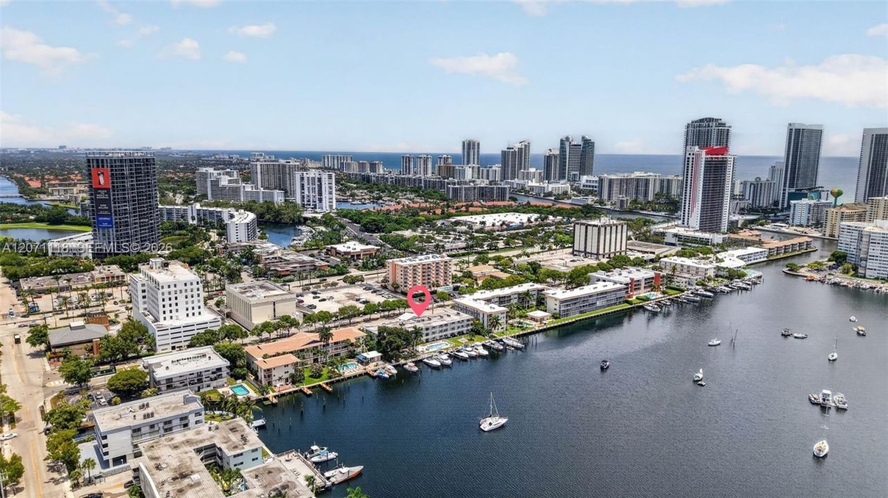 2100 Diana Dr, Unit 310, Hallandale Beach, FL 33009 Photo