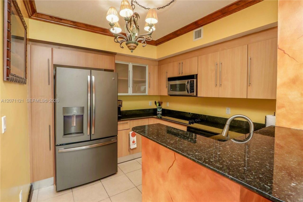 335 S Biscayne Blvd, Unit 1500, Miami, FL 33131 Photo