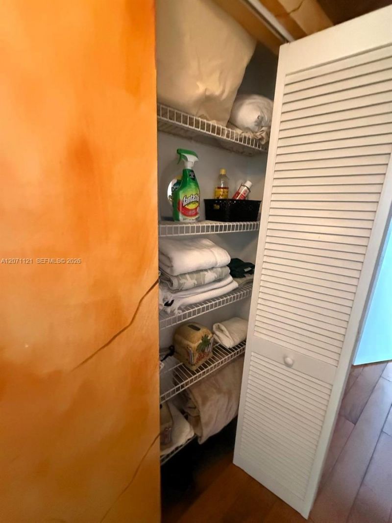 335 S Biscayne Blvd, Unit 1500, Miami, FL 33131 Photo