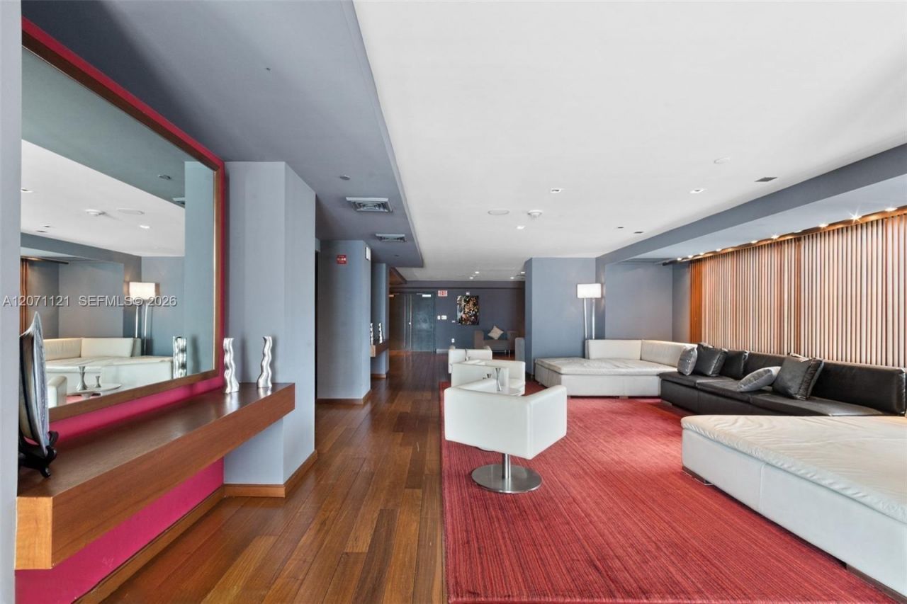 335 S Biscayne Blvd, Unit 1500, Miami, FL 33131 Photo