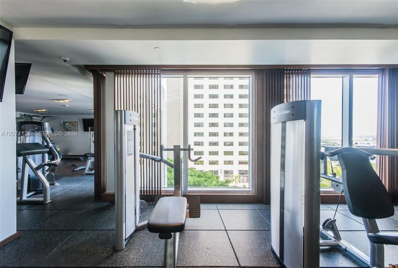335 S Biscayne Blvd, Unit 1500, Miami, FL 33131 Photo