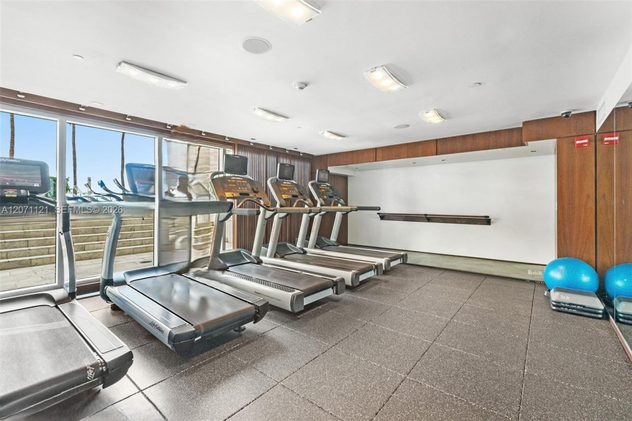 335 S Biscayne Blvd, Unit 1500, Miami, FL 33131 Photo