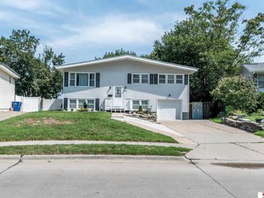 7706 Seymour Street, Ralston, NE 68127