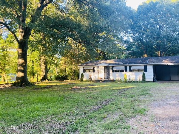 8910 Old Highway 61 , Walls, MS 38680