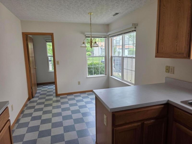 2049 Margo Road, Columbus, OH 43229 Photo 6