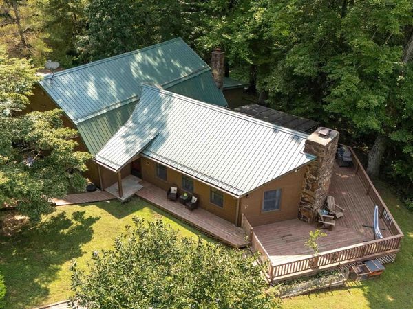 1855 Kratzinger Hollow Road, Cobden, IL 62920
