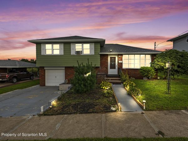 45 Sunrise Drive, Wilkes-Barre, PA 18705