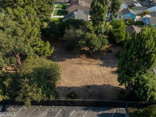 1517 Freeman, Santa Ana, CA 92706