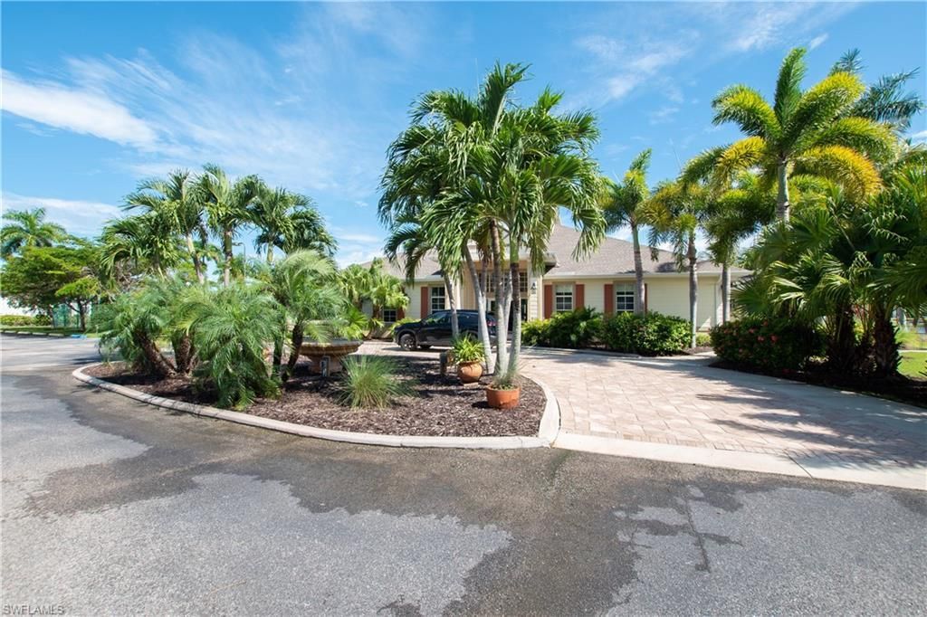 4219 Liron Ave , Unit 203, Fort Myers, FL 33916 Photo