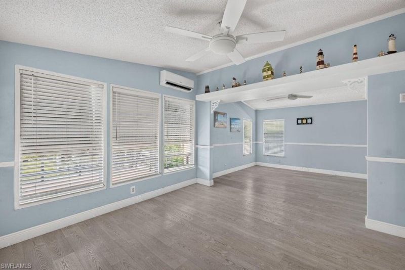 656 Palm Ave, Goodland, FL 34140 Photo