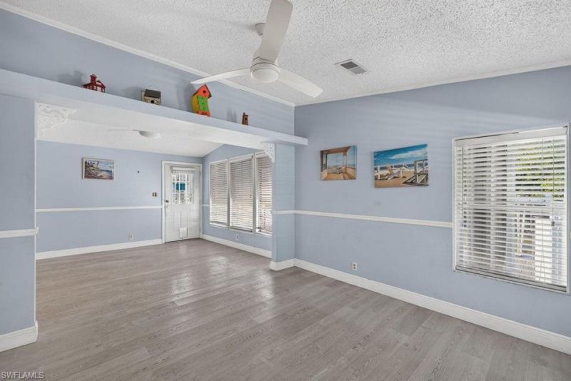 656 Palm Ave, Goodland, FL 34140 Photo