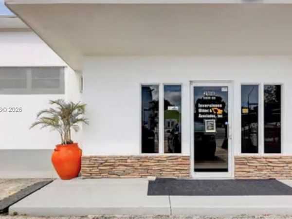 2108 Orange Ave , Fort Pierce, FL 34950