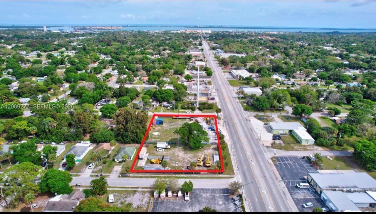 2108 Orange Ave , Fort Pierce, FL 34950 Photo