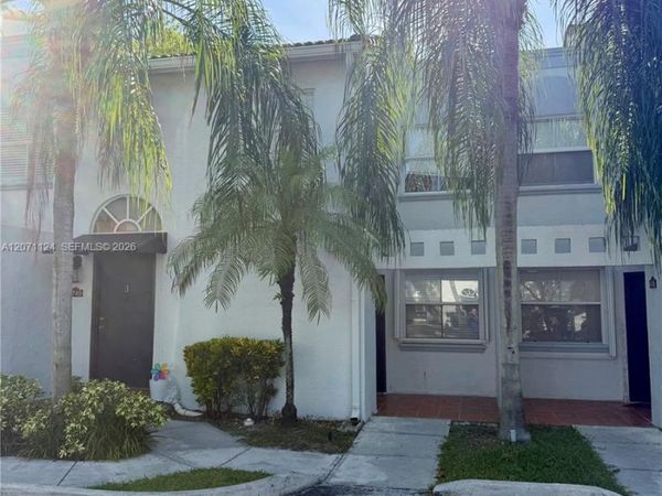 Unit 49, Doral, FL 33178