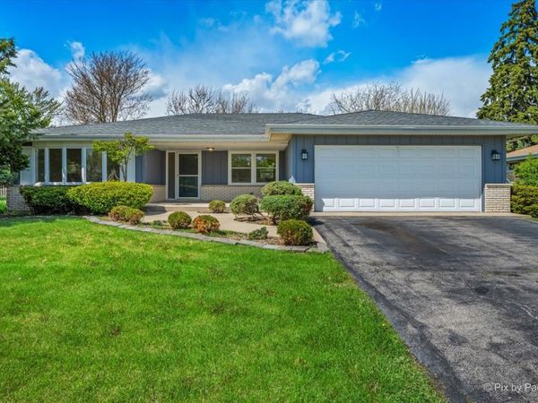 662 Orchard Court , Roselle, IL 60172