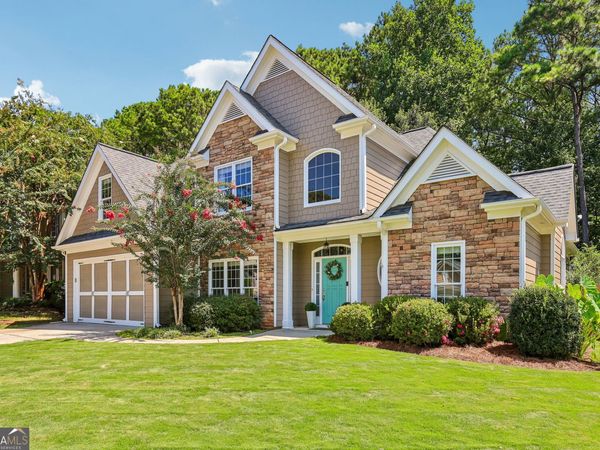 77 Greenview Drive, Newnan, GA 30265