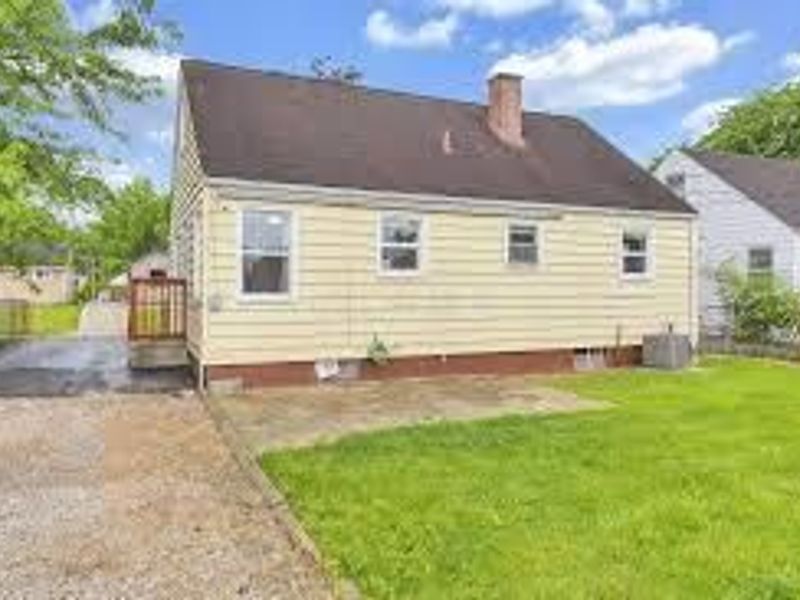 3314 Towers Court N, Columbus, OH 43227 Photo 2