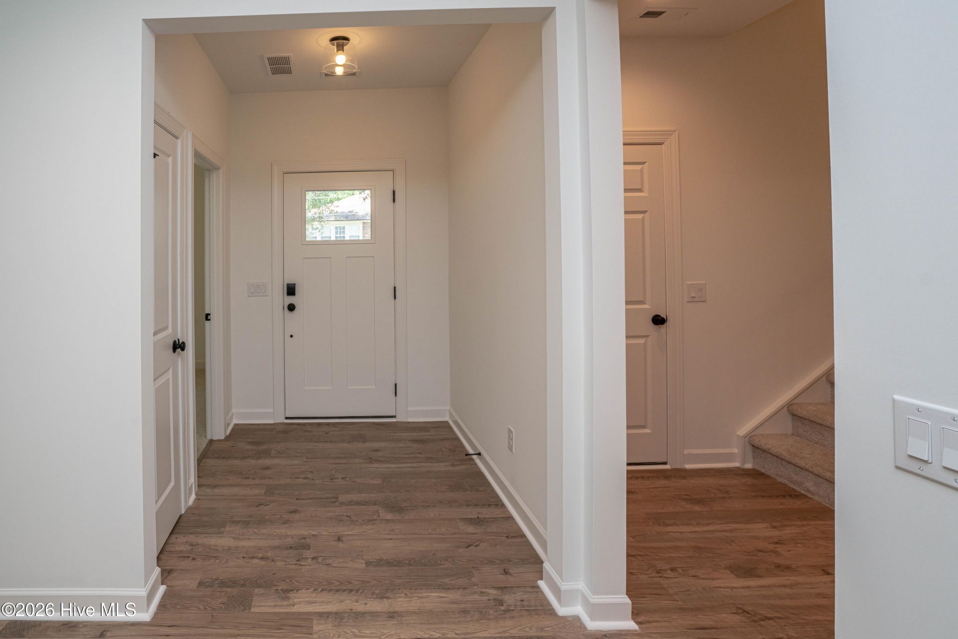 4232 Luck Avenue Photo 4