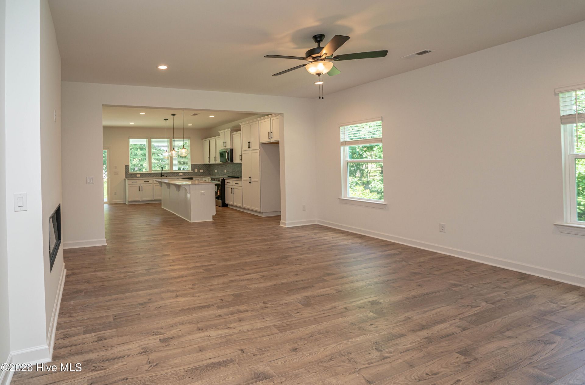 4232 Luck Avenue Photo 5