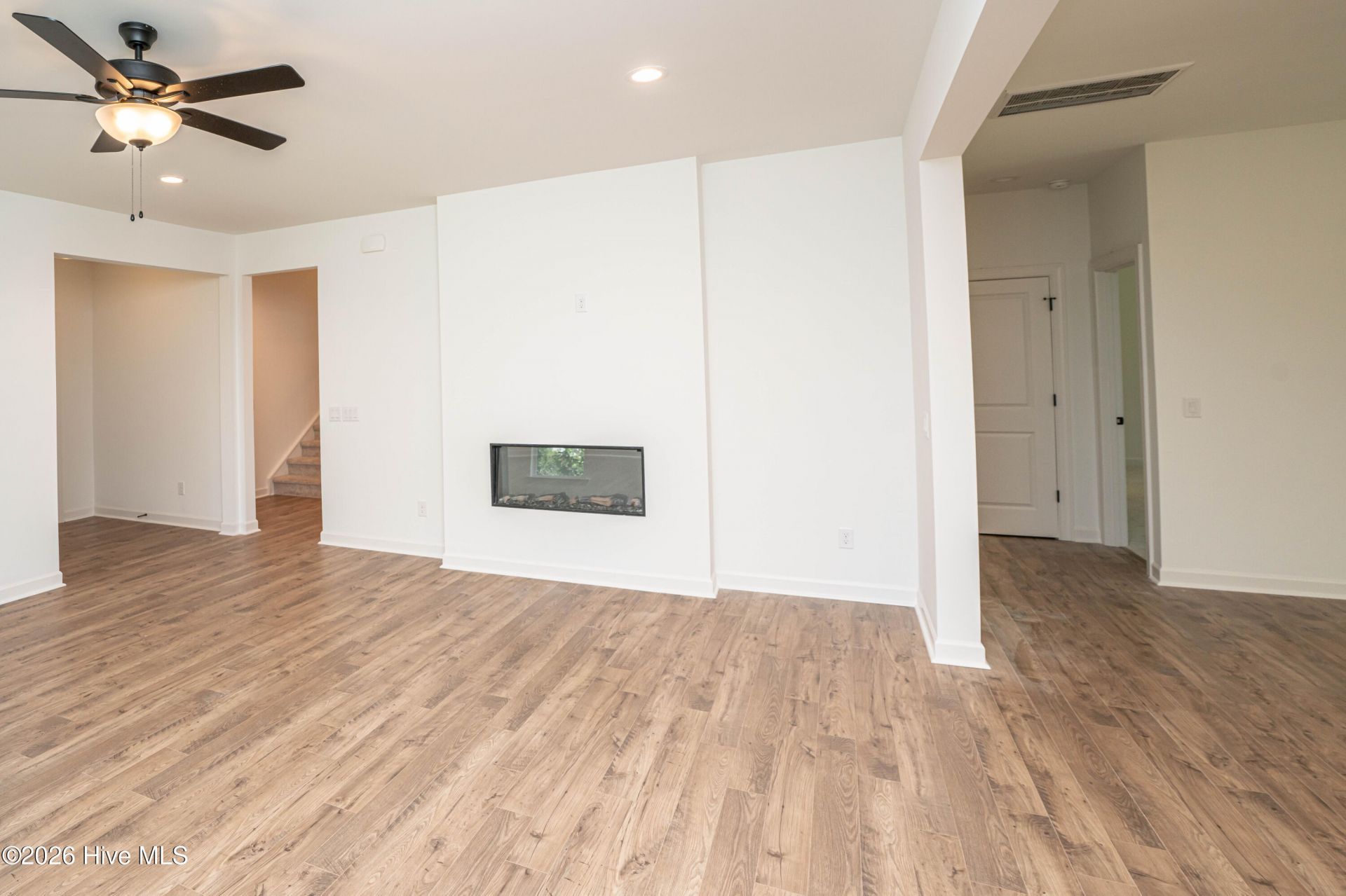 4232 Luck Avenue Photo 8