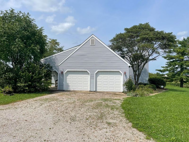 19465 Winchester Road, Circleville, OH 43113 Photo 3