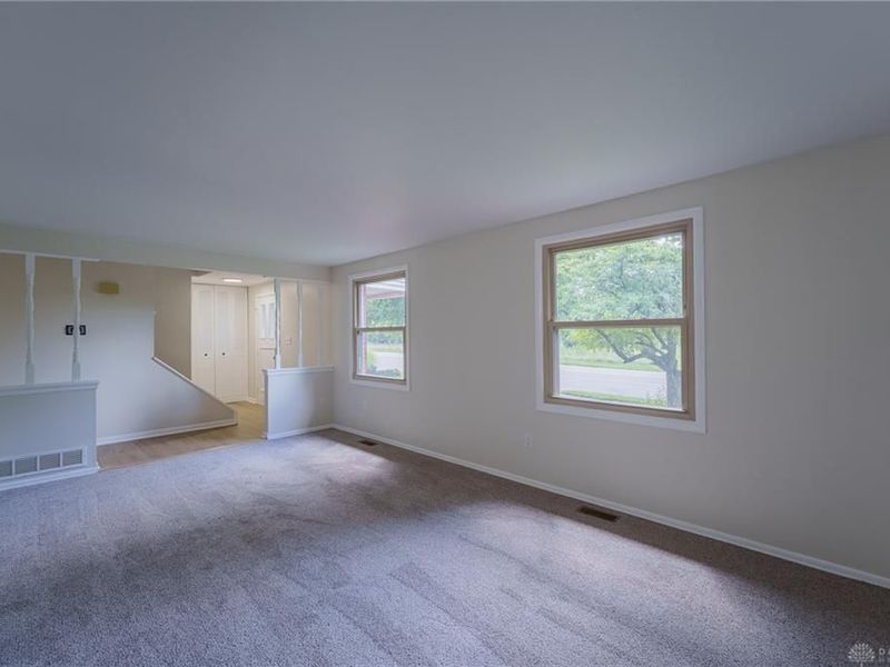 7321 Union Schoolhouse Road, Riverside, OH 45424 Photo 11
