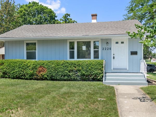 2226 Marshall Parkway , Waukegan, IL 60085